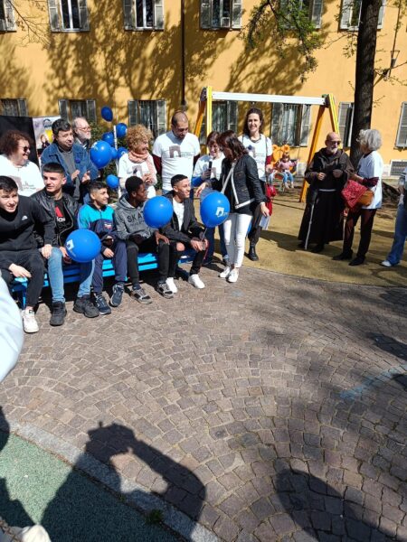 01-portamipermano-panchina-blu