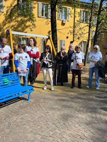 17-portamipermano-panchina-blu