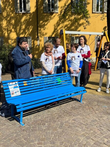 18-portamipermano-panchina-blu